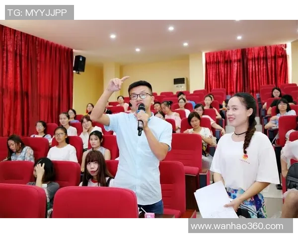 霉霉分享与足球明星的友谊故事与运动激情的碰撞瞬间